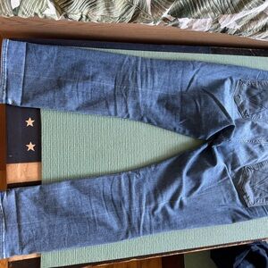 Mother Women’s straight Jean. Size 34